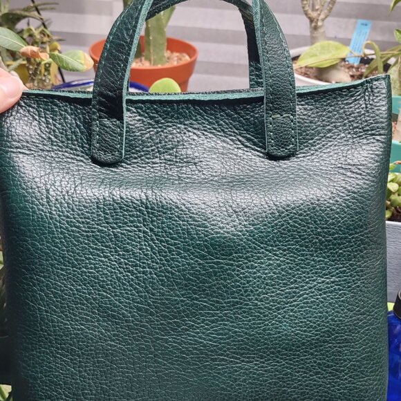 Portland Leather mini crossbody bag with zipper, NIB - Picture 4 of 7